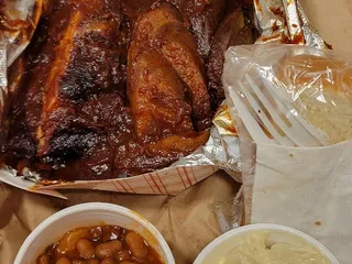 Woody's Bar-B-Que
