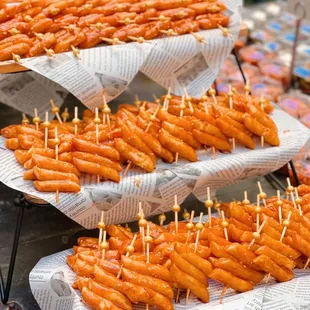Tteok-kochi (rice cake skewers)