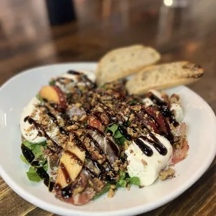 PEACH BURRATA SALAD