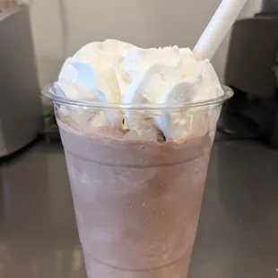 Straus Ice Cream Milkshakes: chocolate, vanilla &amp; coffee flavors.