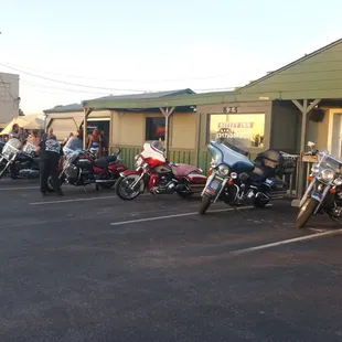 Thursday night bike night!!