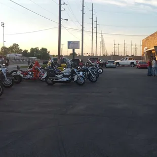 Thursday night bike night!!