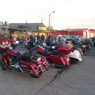 Thursday night bike night!!