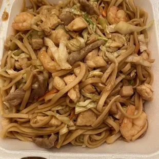 Combo lo mein