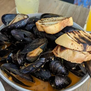Mussels in tomato sauce