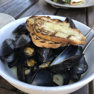 White Wine Mussels