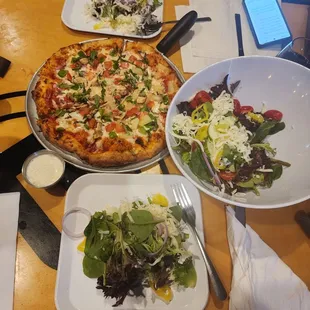 Garden pizza and salad.