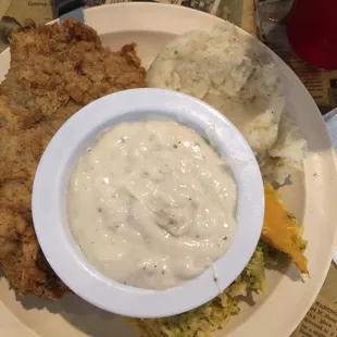 Chicken fried steak, broccoli rice casserole, mashed potatoes. 9.4.23