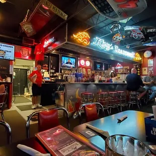 Great bar!
