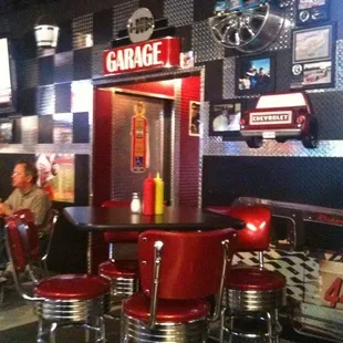 The New Kitty&apos;s Roadhouse!