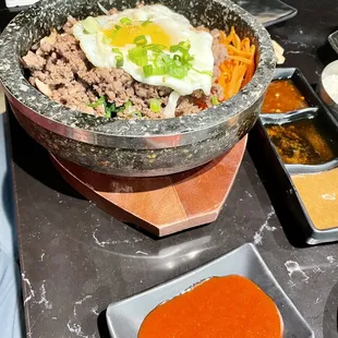 Dolsot Bibimbap
