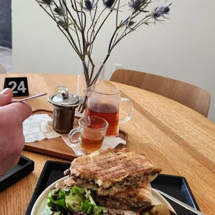 More than we expected from weekend lunch, no wonder it's popular.