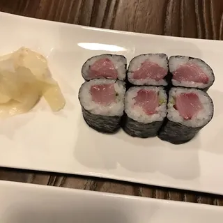 Yellowtail Scallions Roll