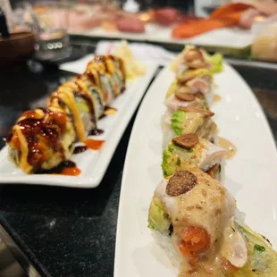 Seventh Heaven Roll (on the right) is the best Roll I have ever had!