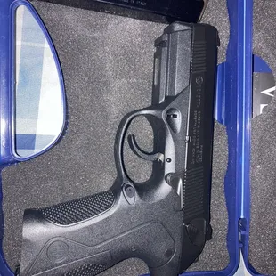 Kiwi's Custom Guns