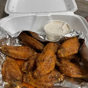 10 Bone-In Wings lemon pepper x mild buffalo