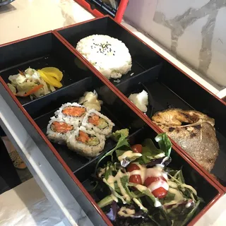 Spicy Yellowtail Roll