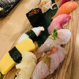 Deluxe Sushi Set