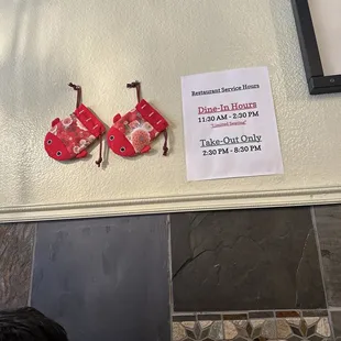 Great food limited seating for dine in.