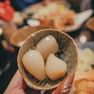 Rakkyo (sweet pickled scallions)