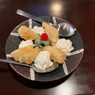 Fried banana green tea ice cream