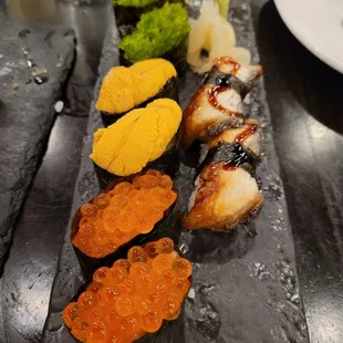 Ikura, uni, tobiko, eel nigiri
