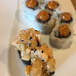 Spicy Scallop Roll