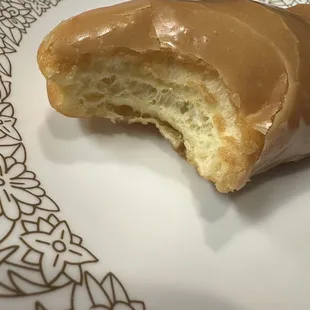 A perfectly fluffy maple bar
