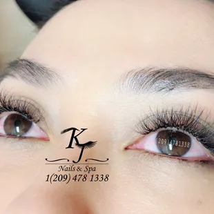 Volume Eyelashes Extension