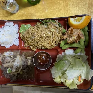 Bento with yacosoba and buligogi