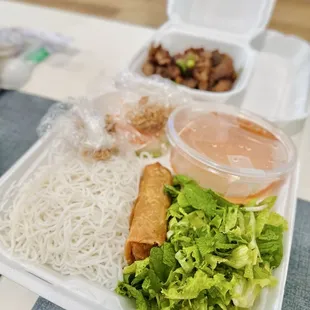 Grilled Pork &amp; Egg Roll with Vermicelli