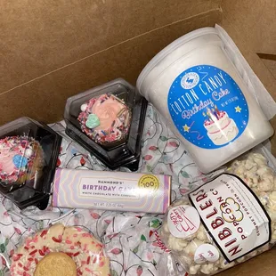 Love this &quot;Birthdaylicious&quot; box!