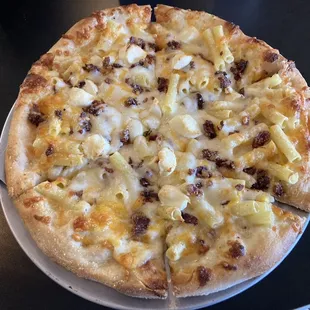 12" Mac cheese pizza
