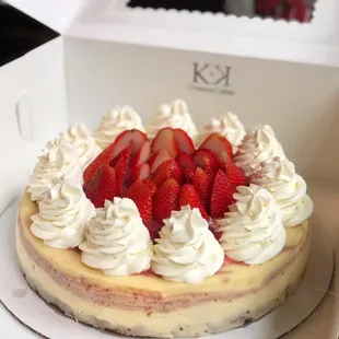 Strawberry Cheesecake 10&quot;