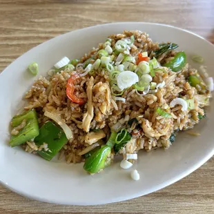 Chicken fried rice (F3 Kow Pad Bai Kra Prow)
