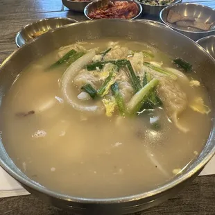 Mandu Guk