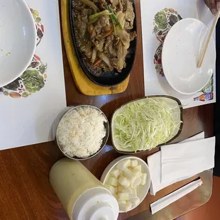 Bulgogi, rice, cabbage (plain) and daikon