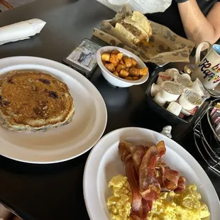 Double play and Boudin Biscuit