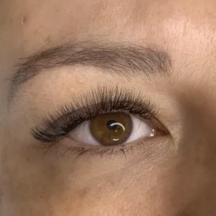 Natural Volume lashes