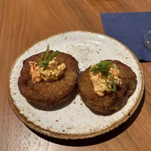 Fried green tomatoes with pimento cheese