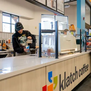 sushi and sashimi, interior