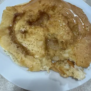 cinnamon bun pancake