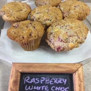 raspberry white choc muffins