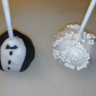 Wedding cake pops.