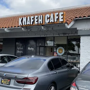 4/24/21 (sat): Outside of Knafeh Cafe
