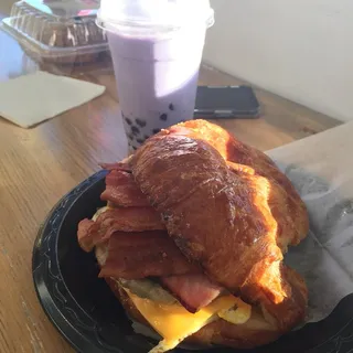 Bacon, Egg and Cheese Croissant Sandwich