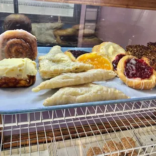 Things that are not donuts