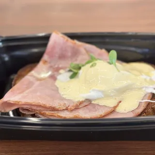 Eggs Benny In A Hole