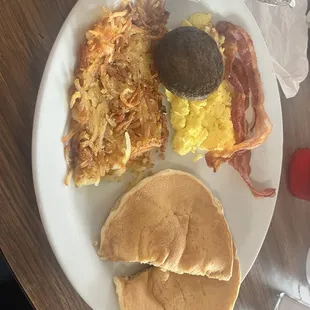 Deluxe bfast special (half of it!)