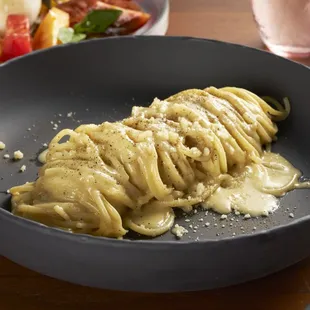 Spaghetti Cacio E Pepe Primi